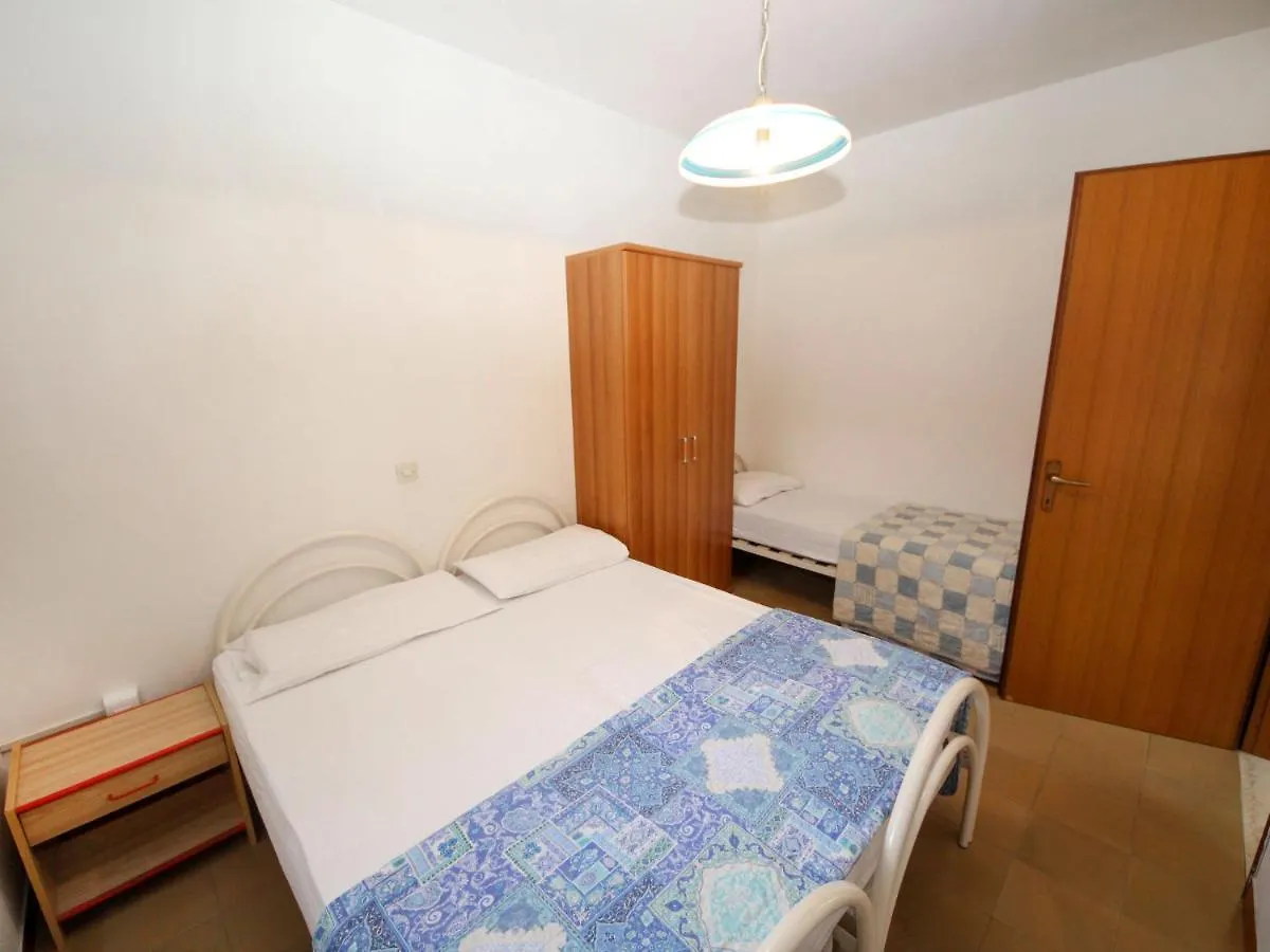 Apartment Lorenza-2 By Interhome Rosolina Mare